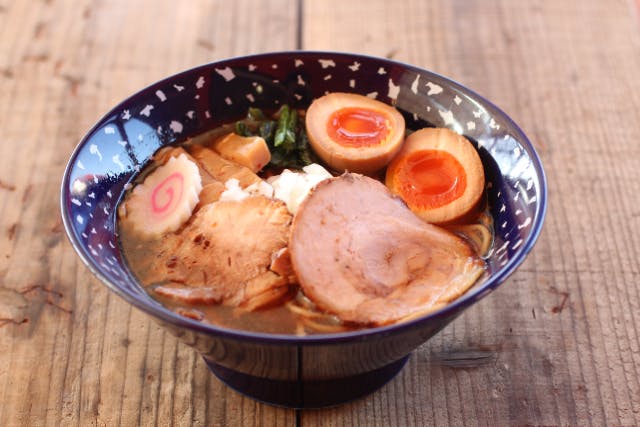 【世界で唯一の一杯！自分だけのラーメンが楽しめる♪手打ち麺づくり体験】