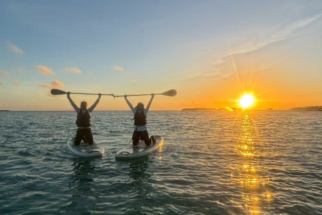 【朝だけ限定】黄金の朝日SUP《冬は空気が澄んで絶景度UP》