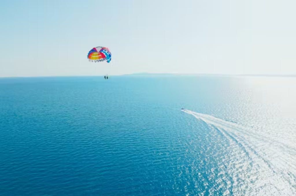 津堅島シークルーズ