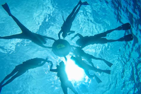 【沖縄北部・瀬底島~水納島・離島のシュノーケリング】県内最上級の透明度！初心者・泳げない方でも安心の少人数制ツアー！