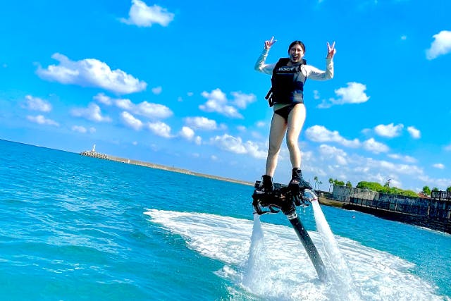 〈12月限定SALE〉【沖縄宜野湾・3時間乗り放題プラン】県内最多の全12種マリンスポーツ遊び放題！