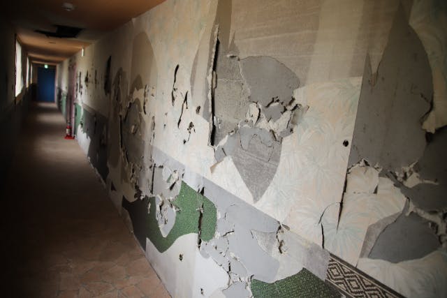 【世界観を独占】廃墟スタジオ平日貸切｜コスプレ・MV・YouTube対応