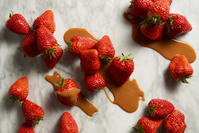 【三重・いちご狩り】＼アクアイグニスでいちご狩り♪／＜最大22品種のいちごが40分間食べ放題！＞さまざまな品種のいちごを食べ比べできます♪珍しい品種も多数有◎