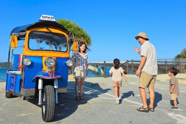 【沖縄北部】トゥクトゥクセルフドライブ体験　自然を感じる自由な旅