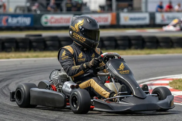 本格レーシングカート体験 終日プラン（初心者歓迎・装備レンタル込み）