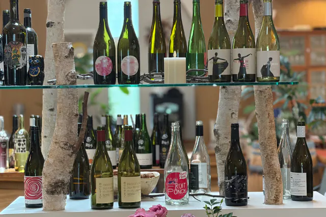 ★★今なら信州体験割で最大５０％OFFに★★【NAGANO WINE を飲んで体験！】プラン３：地元のオツマミ付きプラン、ワイン3杯とご一緒に！