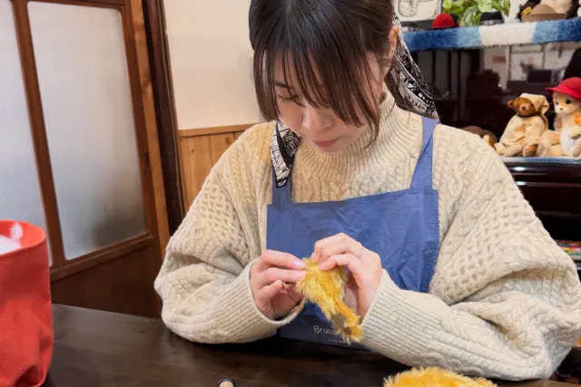 【倉敷美観地区】倉敷デニムで作るミニテディベア体験 | 旅の相棒を手作り