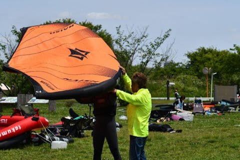 埼玉県彩湖でウイングフォイルスクール！