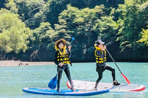 【静岡／笹間湖】SUPツアー！山々に囲われる笹間湖をのんびり水上散歩♪【ガイド同行／初心者歓迎／ファミリーやカップルにおススメ◎】