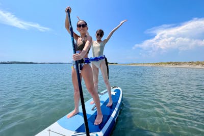 浜松・浜名湖】赤い大鳥居がある無人島でサップ体験！開放感のある貸切