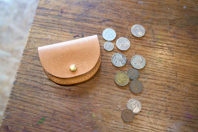 【茅ヶ崎・レザークラフト・キーケース】イタリアンレザーを使ったコインケースを作ろう！