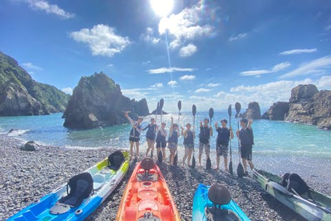 カヤックで行く秘境の浜のシュノーケルツアー　