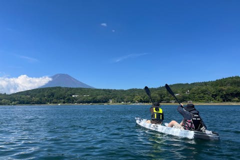 【通常カヤック体験プラン！サポート付き】奥山中湖の湖上から雄大な富士山を見ませんか！ワンちゃんも一緒！OK!