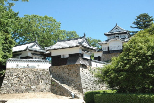 現存天守唯一の山城、備中松山城！ふいご峠（8合目）往復乗合タクシー【岡山・高梁・観光タクシー】