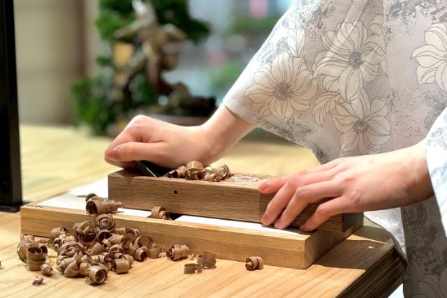 ＼2名様以上限定！割り引きプラン／【オリジナルお箸の制作体験】約30分で完成！観光の思い出作りにおすすめ♪＜京都駅より徒歩5分＞＜女性・カップル・ファミリーにおすすめ＞ 2025年8月オープン！