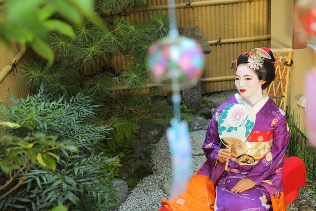 【京都・清水寺】　舞妓お庭プラン