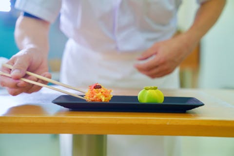 菓子老舗彩雲堂職人による和菓子づくり体験