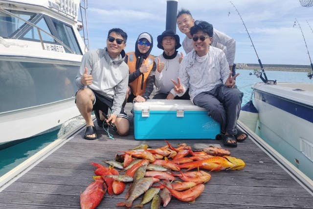 【沖縄•糸満•釣り船】道具持参で貸切プラン•好きな釣りができる•沖縄の大物高級魚が狙える♪
