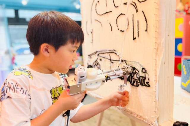 【大阪・阿倍野・オリジナルラグ作り】50センチ×50センチ　タフティング満喫！自分だけのオリジナルデザインのラグを作れちゃう！駅チカでアクセスも抜群！