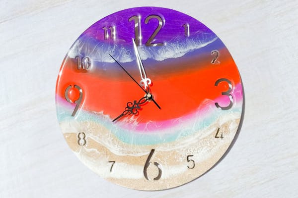 沖縄北谷】当日参加大歓迎！「壁掛け時計」レジンアート体験｜アソビュー！