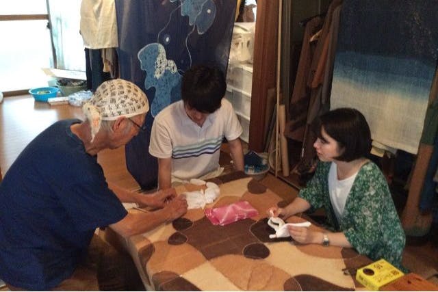 草木染でオリジナルのハンカチ作り体験