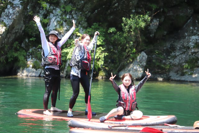 【☆数量限定☆】＼＼冬季＊*超お得な1,300円OFF／／仁淀ブルーが最も綺麗な季節到来！SUP宙船（そらふね）体験／※ウェアレンタルは有料です ※スイーツは付きません