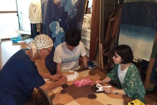 草木染でオリジナルのバンダナづくり体験