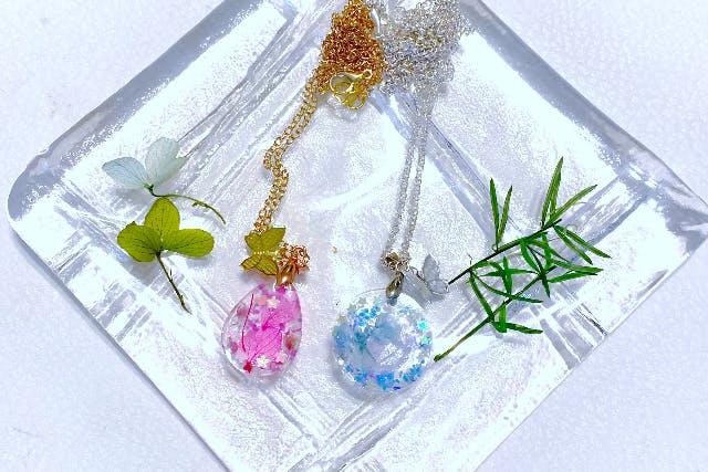 【横浜でハンドメイドアクセサリー体験】本物のお花を使って自分だけのオリジナルアクセサリーを作りませんか？アクセス◎当日お持ち帰りOK！