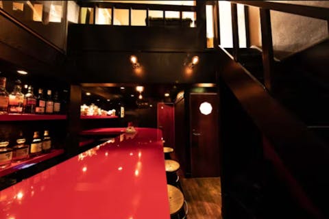 【東京・新宿歌舞伎町】ゴールデン街伝説のバー「BRIAN BAR」ドリンク2杯・お席1時間確約