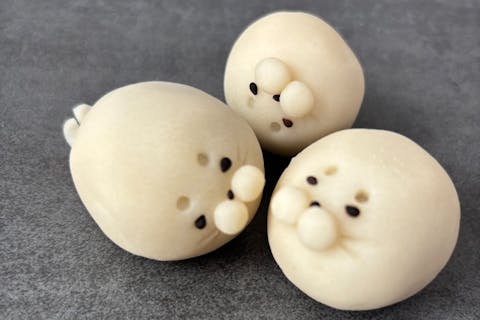 【東京・浅草・和菓子作り】『17名以上団体専用』浅草で楽しむ和菓子作り＆抹茶体験 ～季節の練り切りをつくろう～