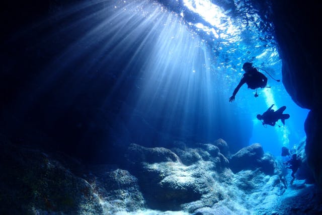 【学生限定！！沖縄の慶良間でライセンス取得】学割PADIオープンウォーターダイバーコース（2日間）