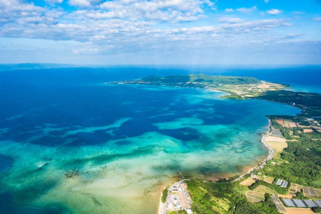 【沖縄・石垣島】ヘリコプタークルージング　お試しコース4分（ザ・ブルー・ワン The Blue One）