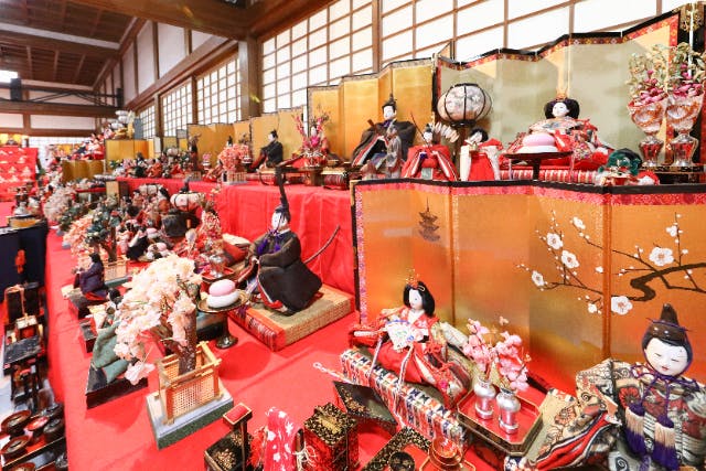 【滋賀・大津】西教寺のひな人形展と大津絵踊り　早春の大津歴史めぐり