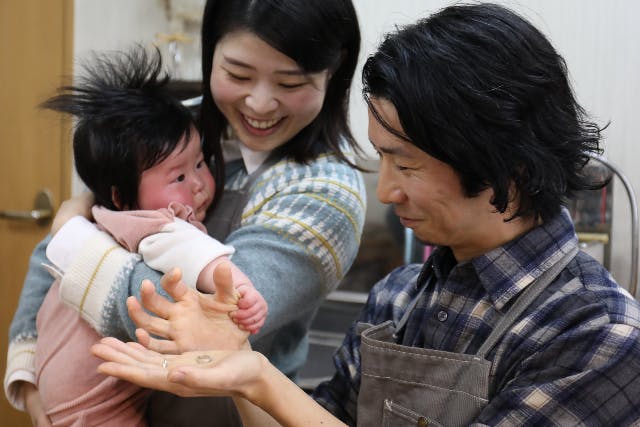 ☆豊橋アソビバPROJECT」対象プラン☆【愛知・豊橋市の手づくりジュエリーのお店】一組限定のプライベート空間でベビーリング制作体験！お子様と一緒にご家族で♪