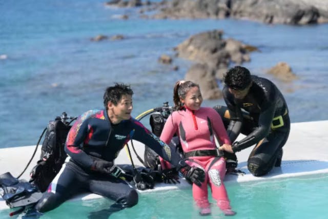 初級ライセンス（PADIオープンウォーター）取得コース　じっくり自分のペースで学びたいマンツーマンや気心の知れた友人・家族・恋人だけで受講したい方　安心のプライベートコース