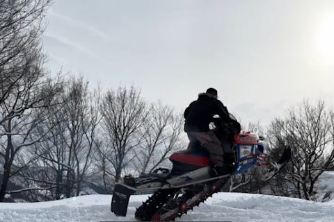 免許不要！5歳から大人まで楽しめるスノモービル体験操縦｜アソビュー！