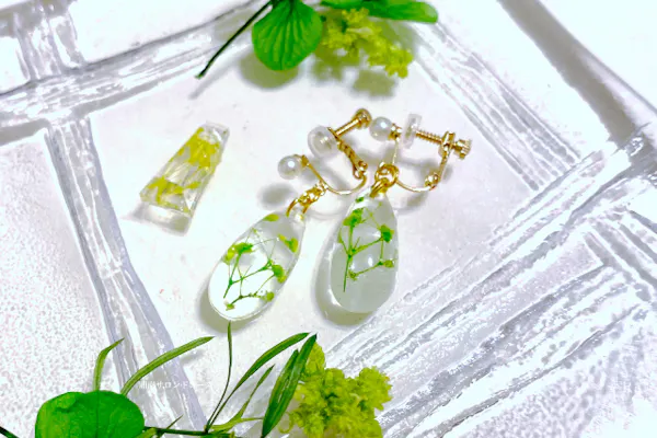 桜木町でハンドメイドアクセサリー体験】本物のお花を使ってオリジナル