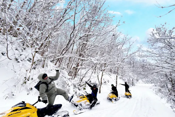 余市/仁木町】スノーモービル60分ツアー♪アドベンチャーコースで楽し