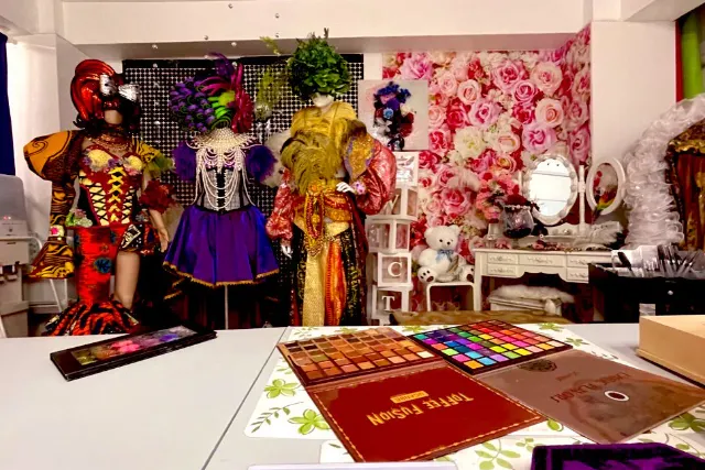 【名古屋・大須　変身体験】ドラァグクィーンメイク　おためしコース