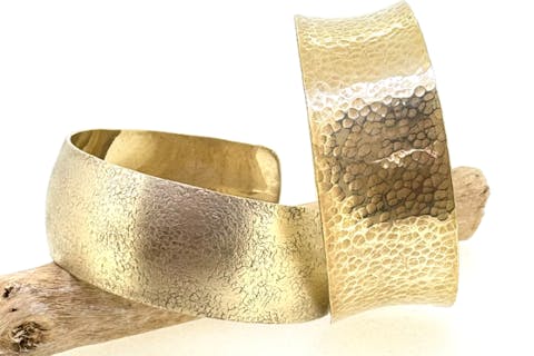 東京文京区で、本格機材を使って幅広バングルを2時間で作ろう