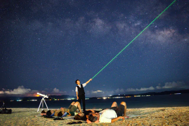 【沖縄・古宇利島（今帰仁村）星空ツアー】天体望遠鏡＆星空記念フォト撮影付き星空ツアー　【 2歳まで無料・天候不良の場合　全額返金or日程変更可】