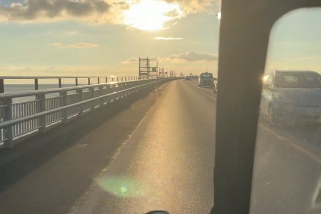 【宮古島｜トゥクトゥクツアー｜60分】隙間時間を最高の思い出に！ガイドが導く「街乗り＆ビーチ散策」エスコートツアー♪ 宮古島グルメ情報＆写真撮影付