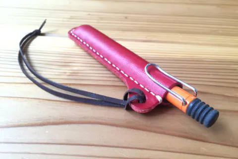 【仙台レザークラフト】バッグの中で使える便利アイテム。ペンホルダー1個