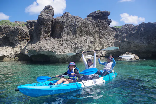少人数制ツアー】人気No.1｜島の海を知るガイドと行く宮古島カヤック