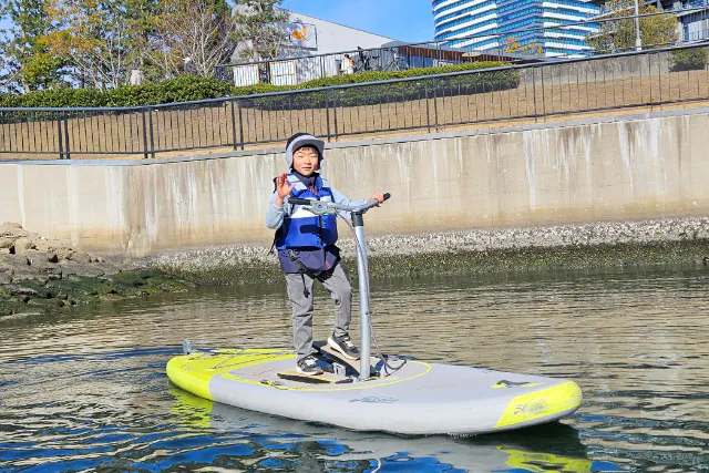 【豊洲～有明】都会で“ひとり海時間”を。HOBIE SUP体験（1名乗り-30分）～初心者も大歓迎！～濡れないから安心！のプラン詳細
