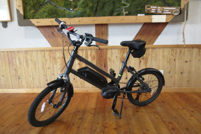 【長野県・斑尾高原・e-BIKEレンタル】（シティバイクタイプ　半日）