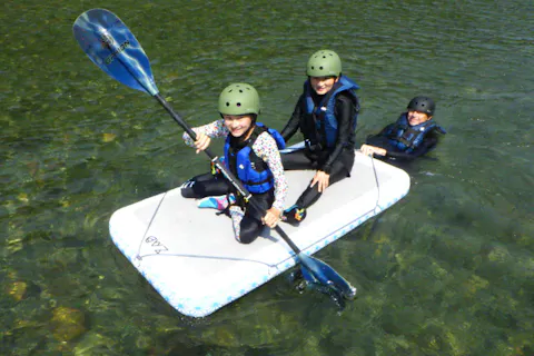 【高知・高岡・SUP】座布団のような乗り物で仁淀川をゆったり満喫！ZAB初級クルージング体験