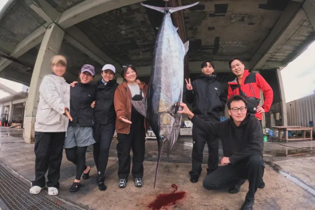 【沖縄・石垣島】貸切チャーターで行く大物釣り!初心者歓迎！カジキやキハダマグロに挑戦してみませんか？