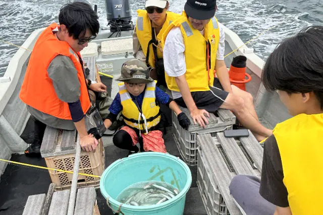 【千葉・鋸南】船をまるごと貸切！現役漁師と楽しむ手ぶら海釣り体験＜最大10名様・約2.5時間＞