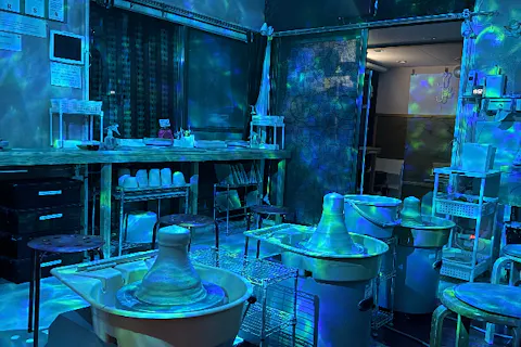 【祝・掲載！東濃ニュース】1日１組限定　秋の行楽　夜の寄り道、ヨル・ロクロ。　まだ誰も知らない、光が舞う陶芸体験　貸切個室で電動ろくろ　イオンモール土岐　プレミアムアウトレット　グループ・カップル